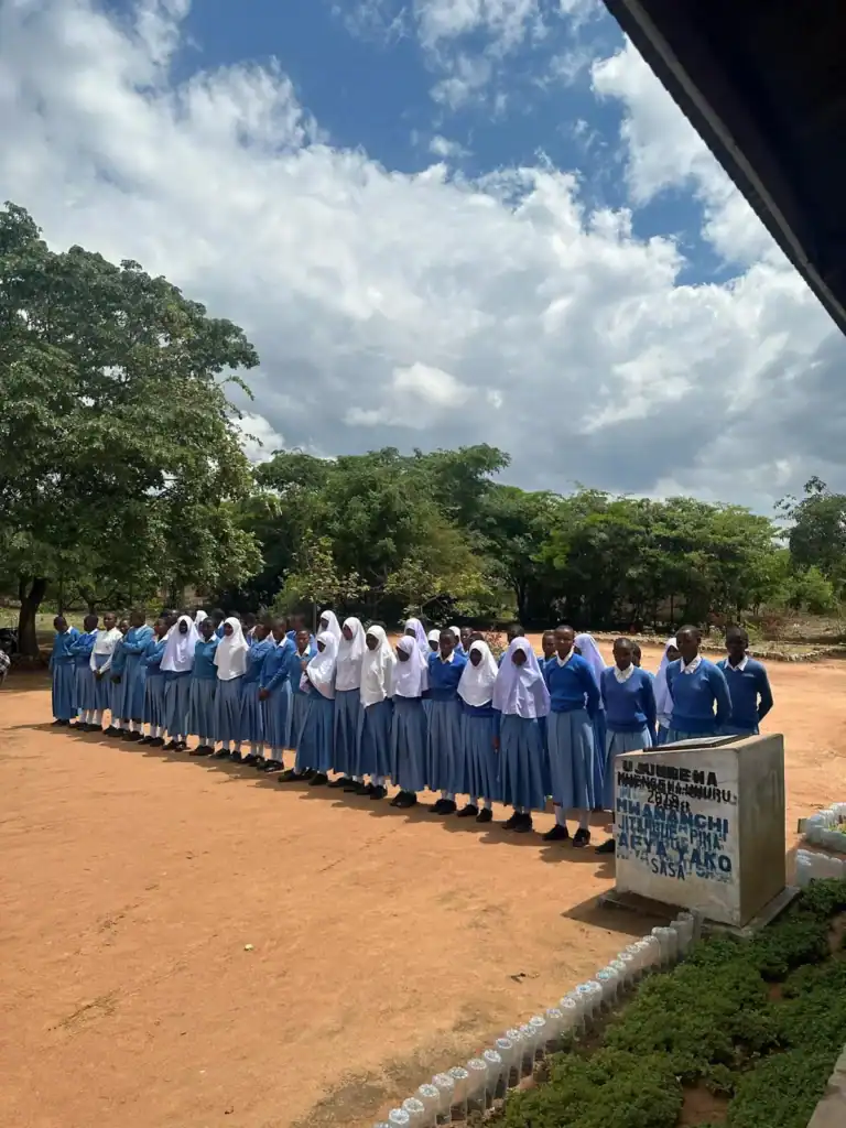 1 Tanzania Barn WEBB 768x1024